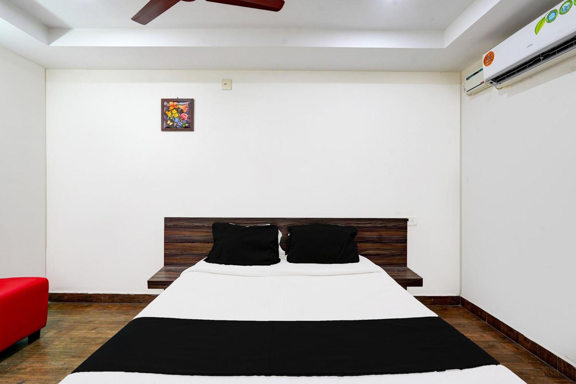 Hotel O Ambur Exterior photo