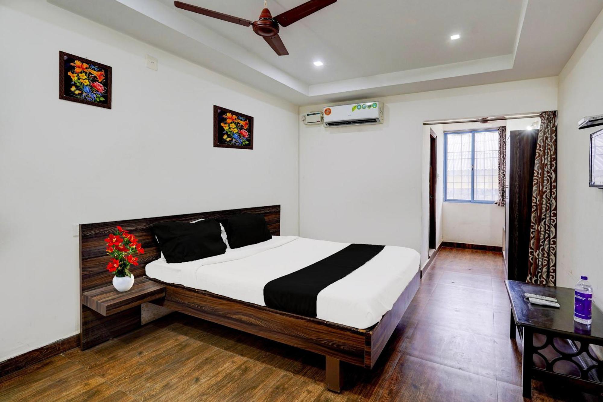 Hotel O Ambur Exterior photo